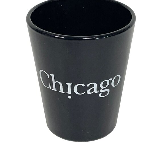 Shot Glass Chicago Upside Down I Black White - Picture 1 of 2